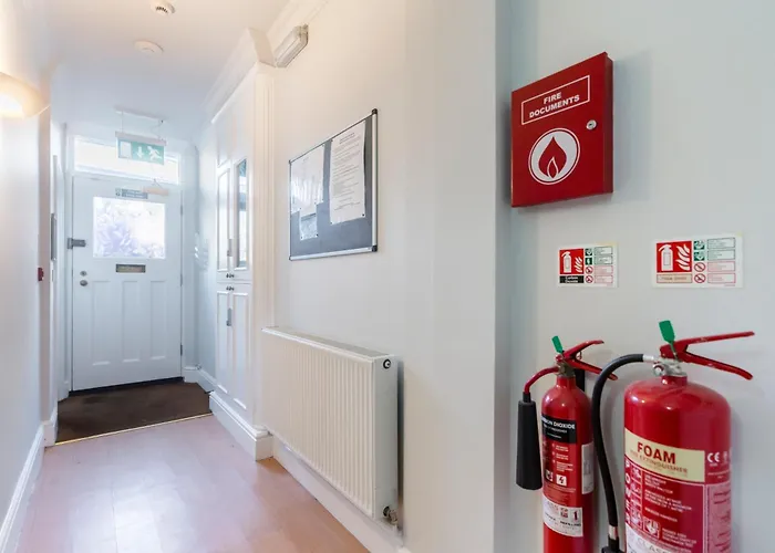 1 Riverside Apartments