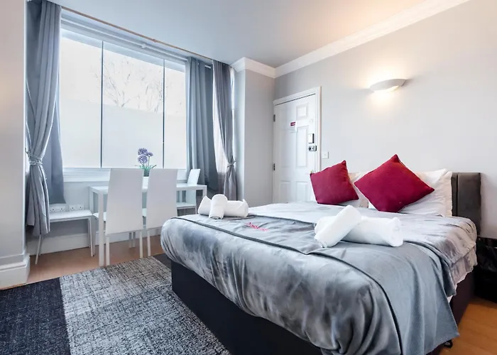 1 Riverside Apartments